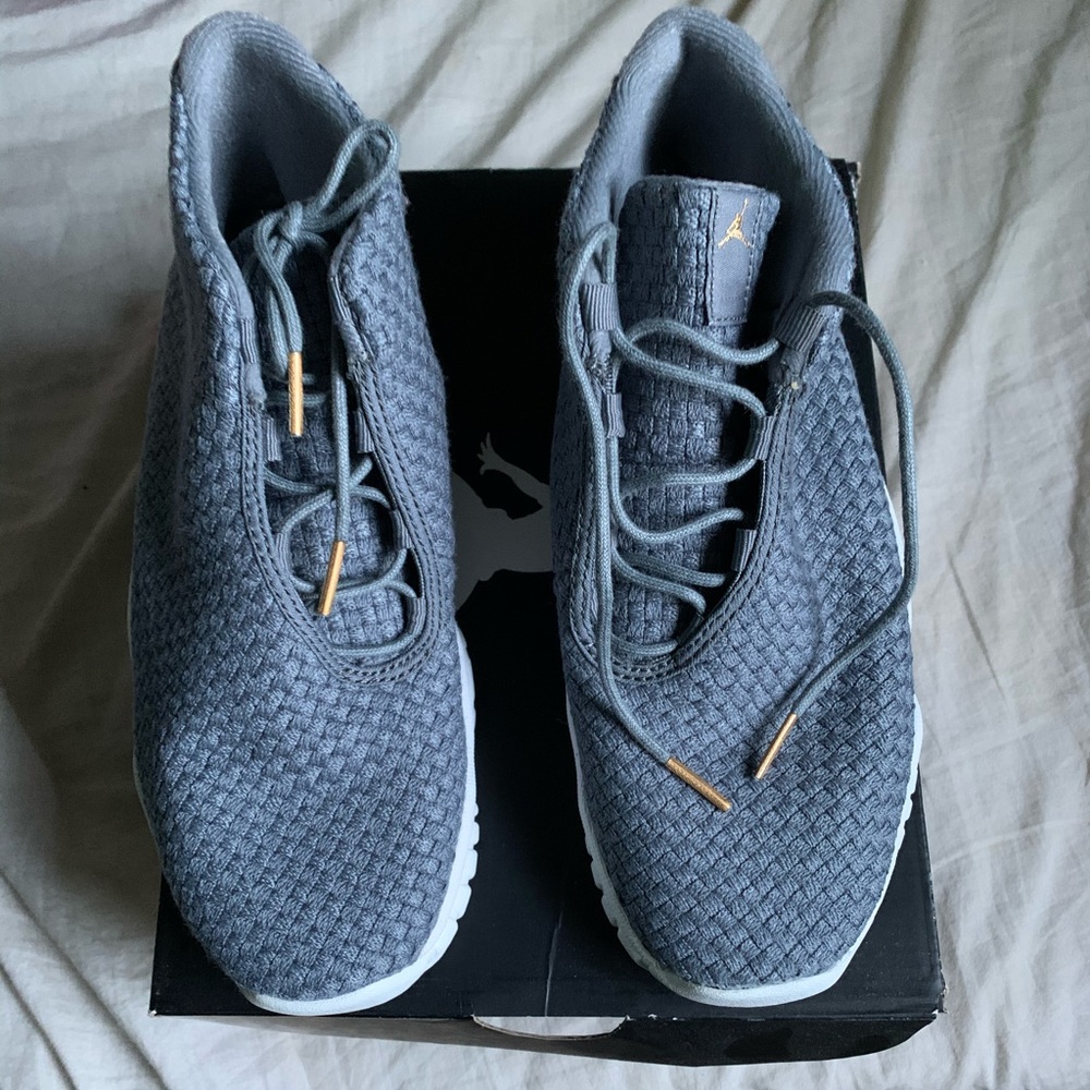 Air Jordan Future BG cool grey